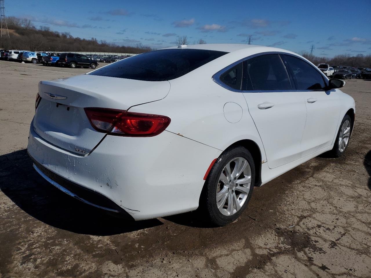 2015 CHRYSLER 200 LIMITE - Image 3