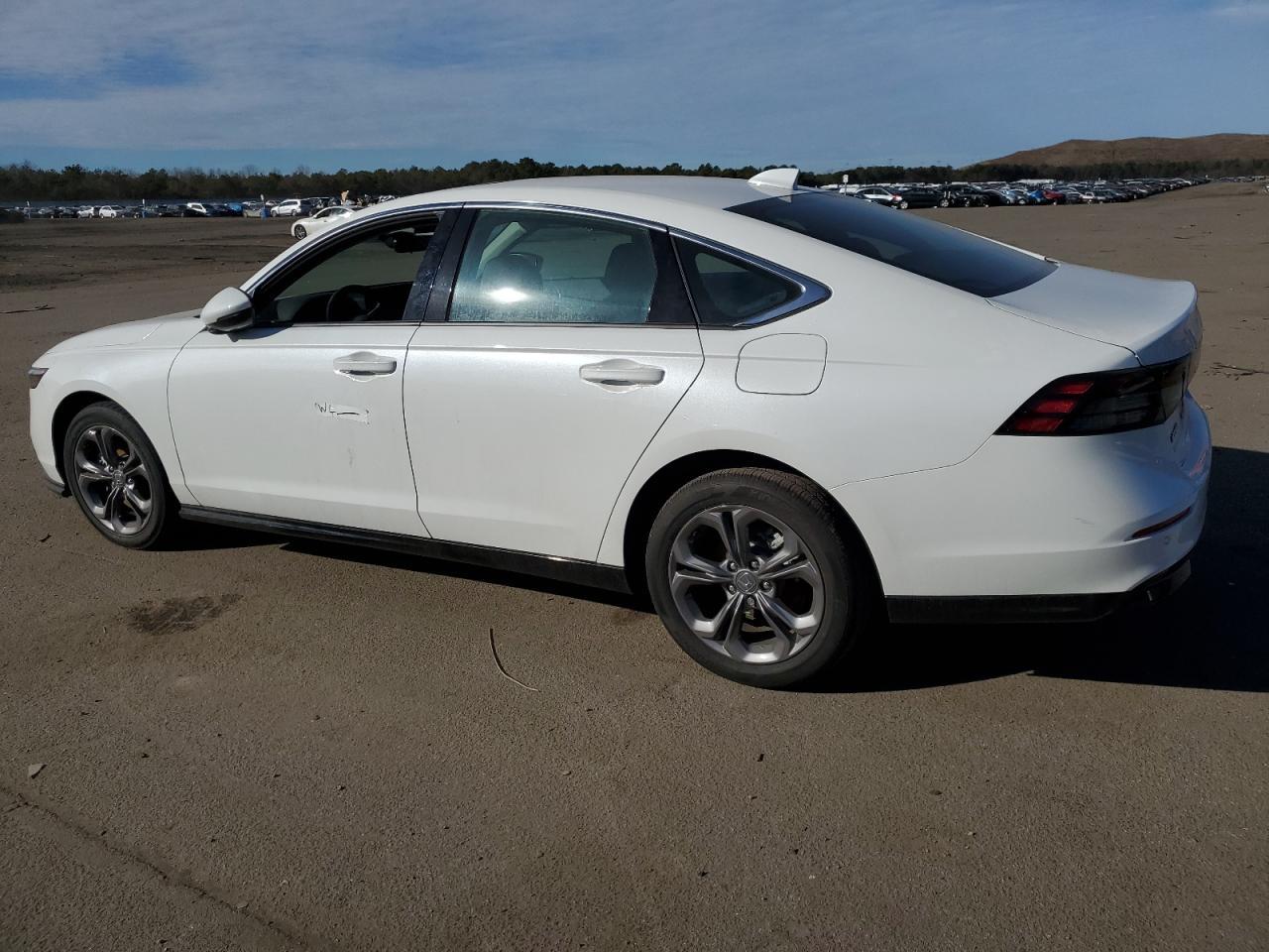 2023 HONDA ACCORD HYB - Image 2
