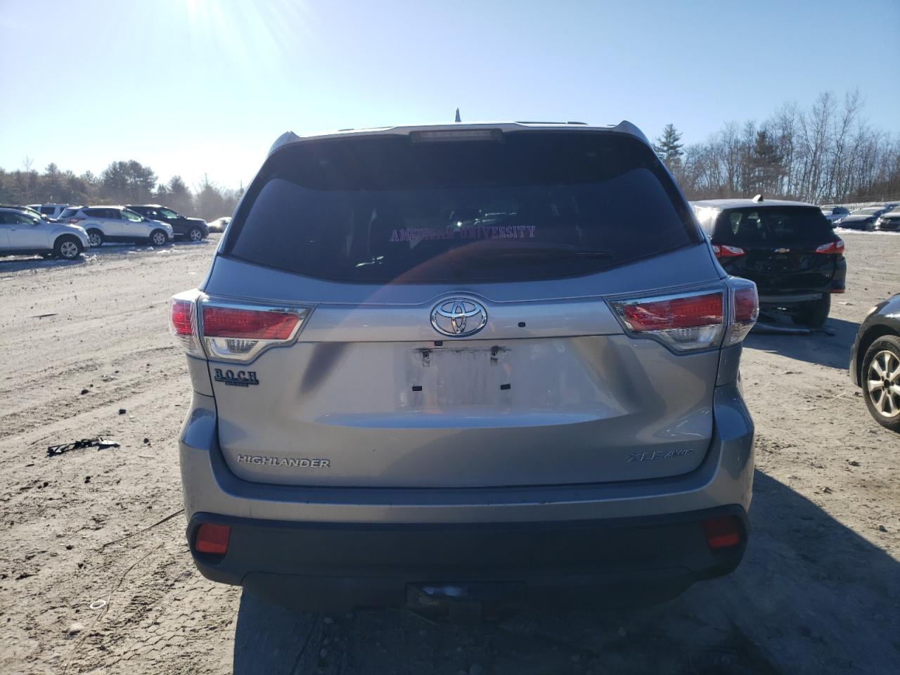 2015 TOYOTA HIGHLANDER - Image 6
