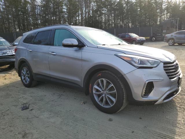 2017 Hyundai Santa Fe Se - Фото 4