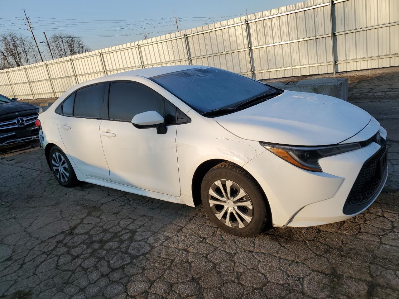 2022 TOYOTA COROLLA LE - Фото 4