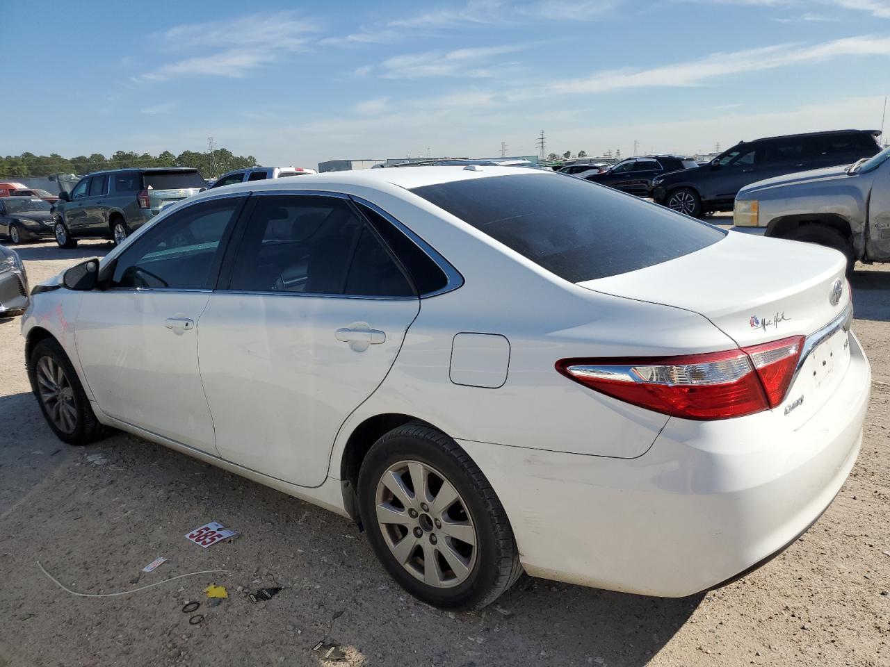 2017 TOYOTA CAMRY LE - Фото 2