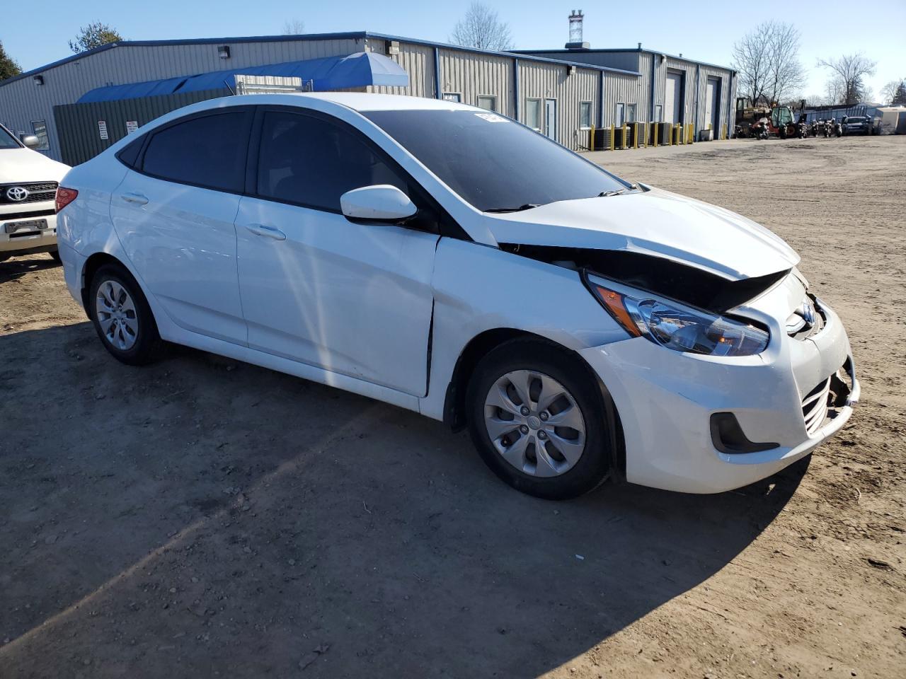 2017 HYUNDAI ACCENT SE - Image 4