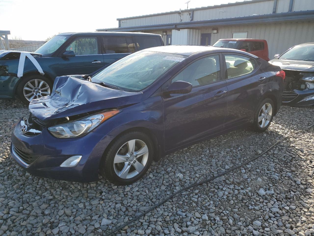 2013 HYUNDAI ELANTRA GL