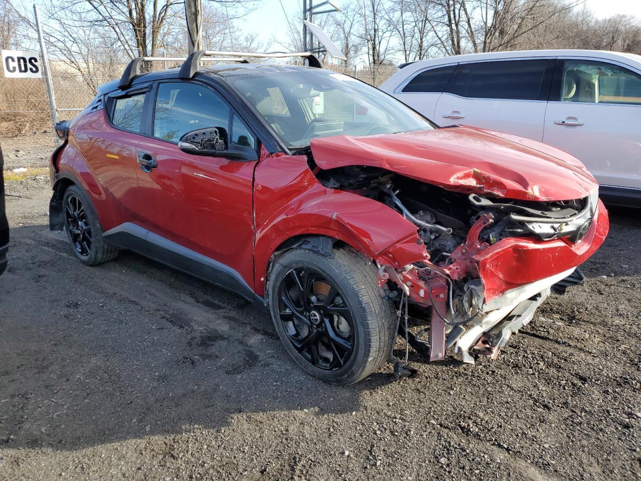 2021 TOYOTA C-HR XLE - Фото 4