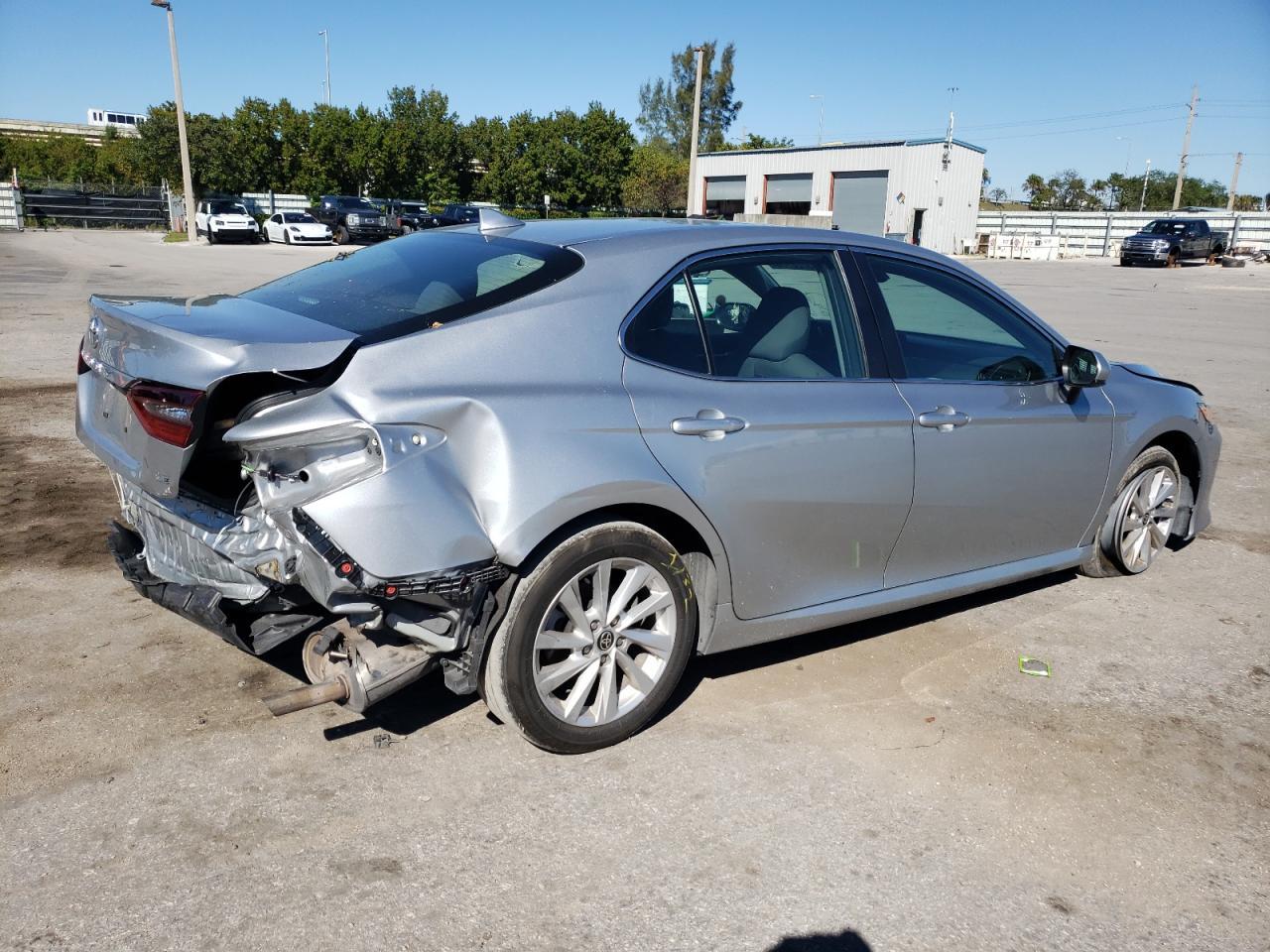 2023 TOYOTA CAMRY LE - Image 3