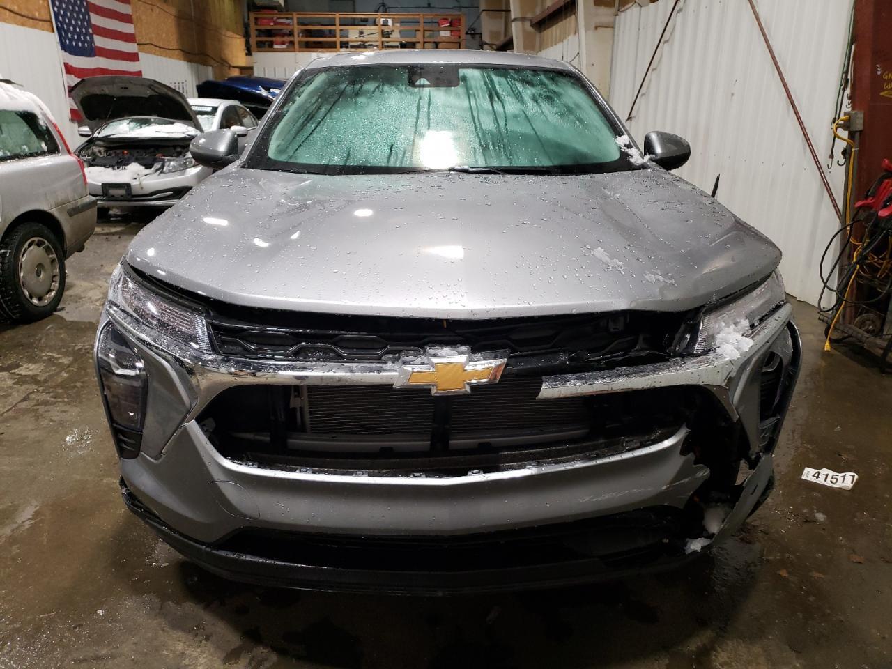 2024 CHEVROLET TRAX LS - Фото 5