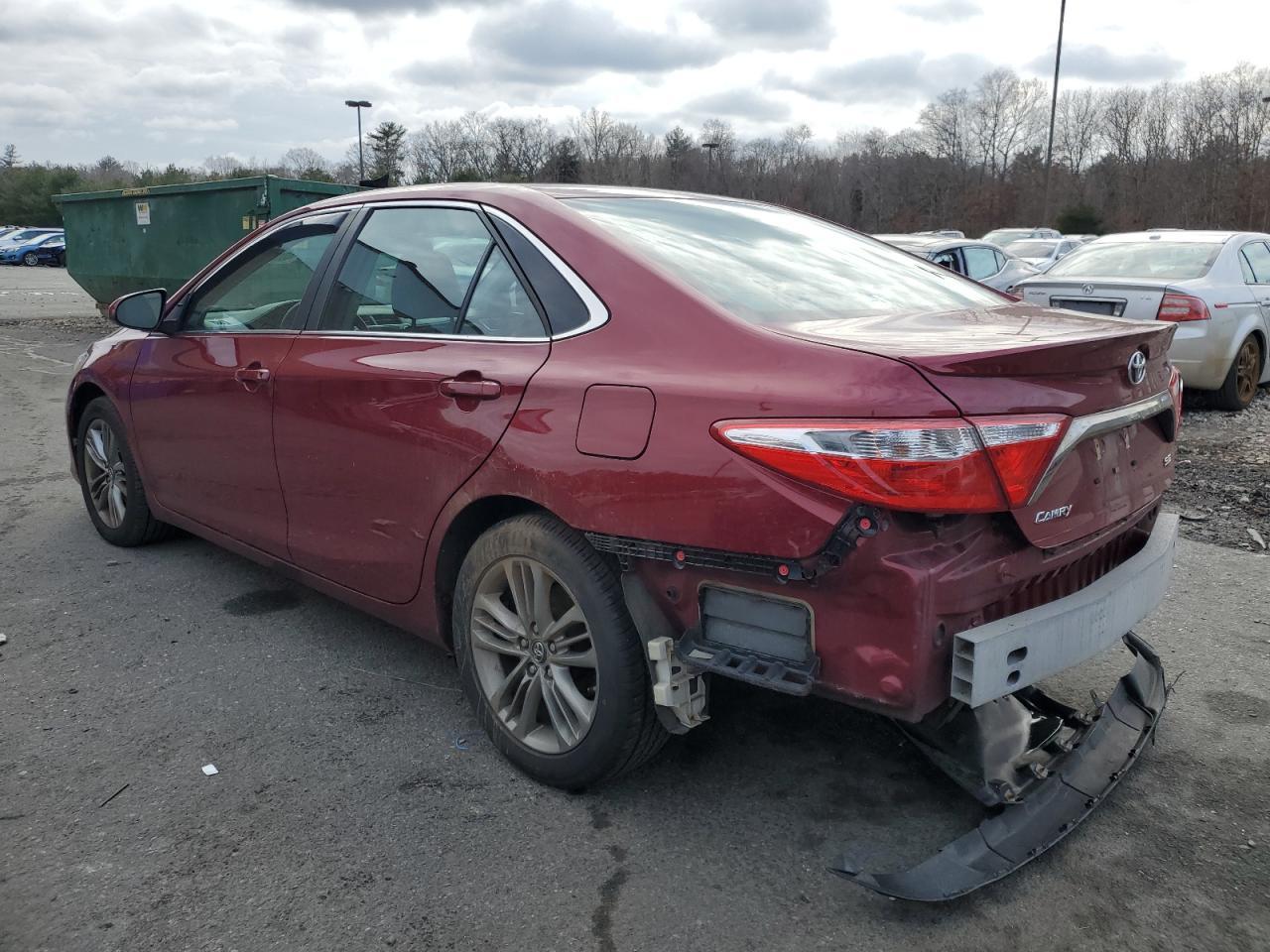 2016 TOYOTA CAMRY LE - Фото 2