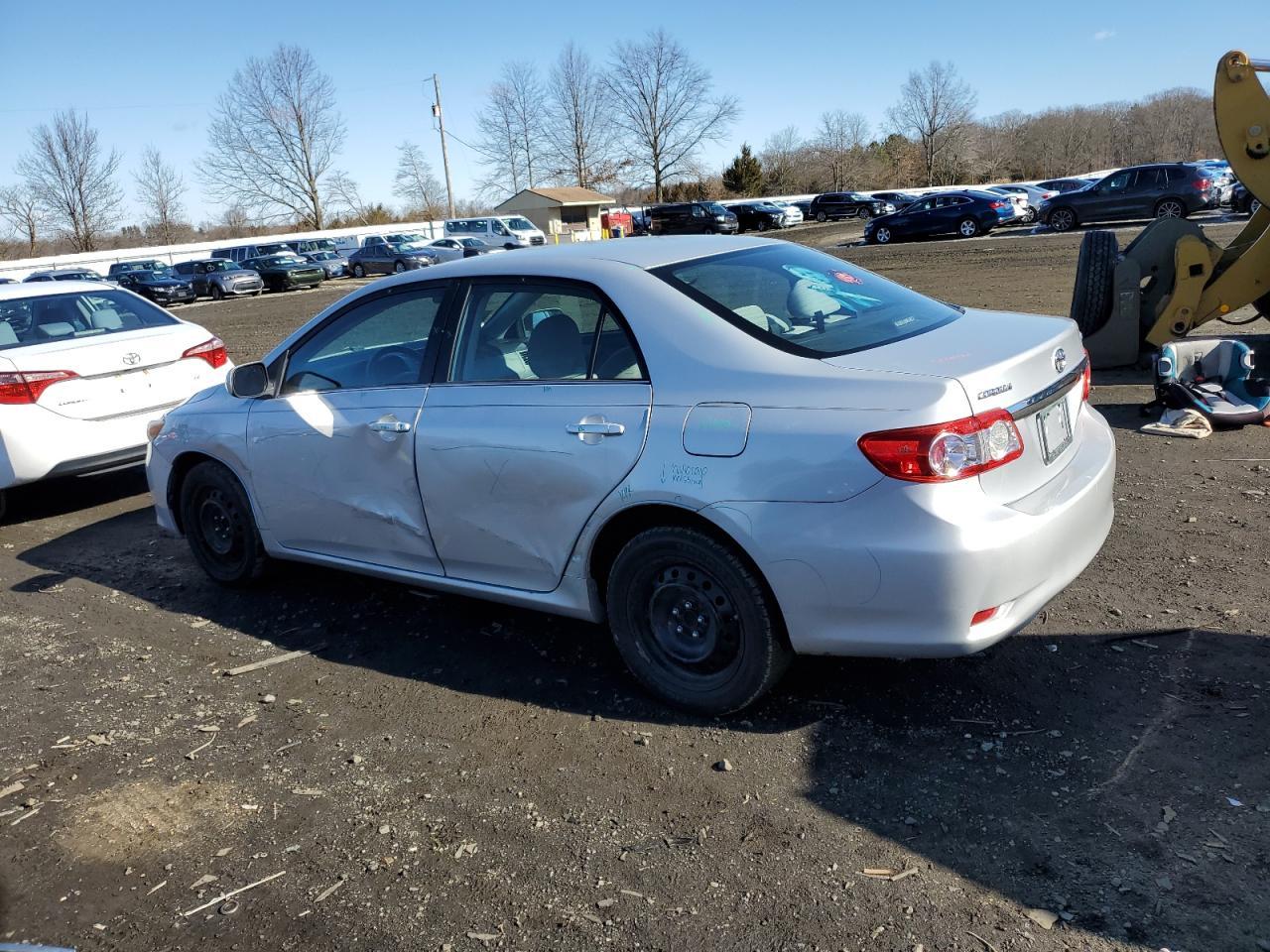 2013 TOYOTA COROLLA BA - Image 2