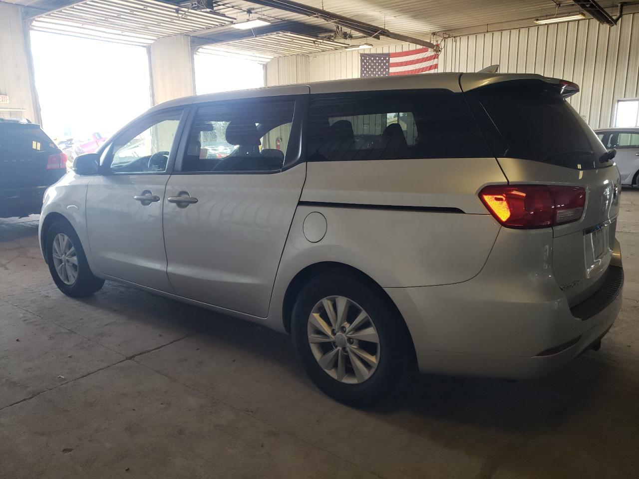2017 KIA SEDONA LX - Image 2