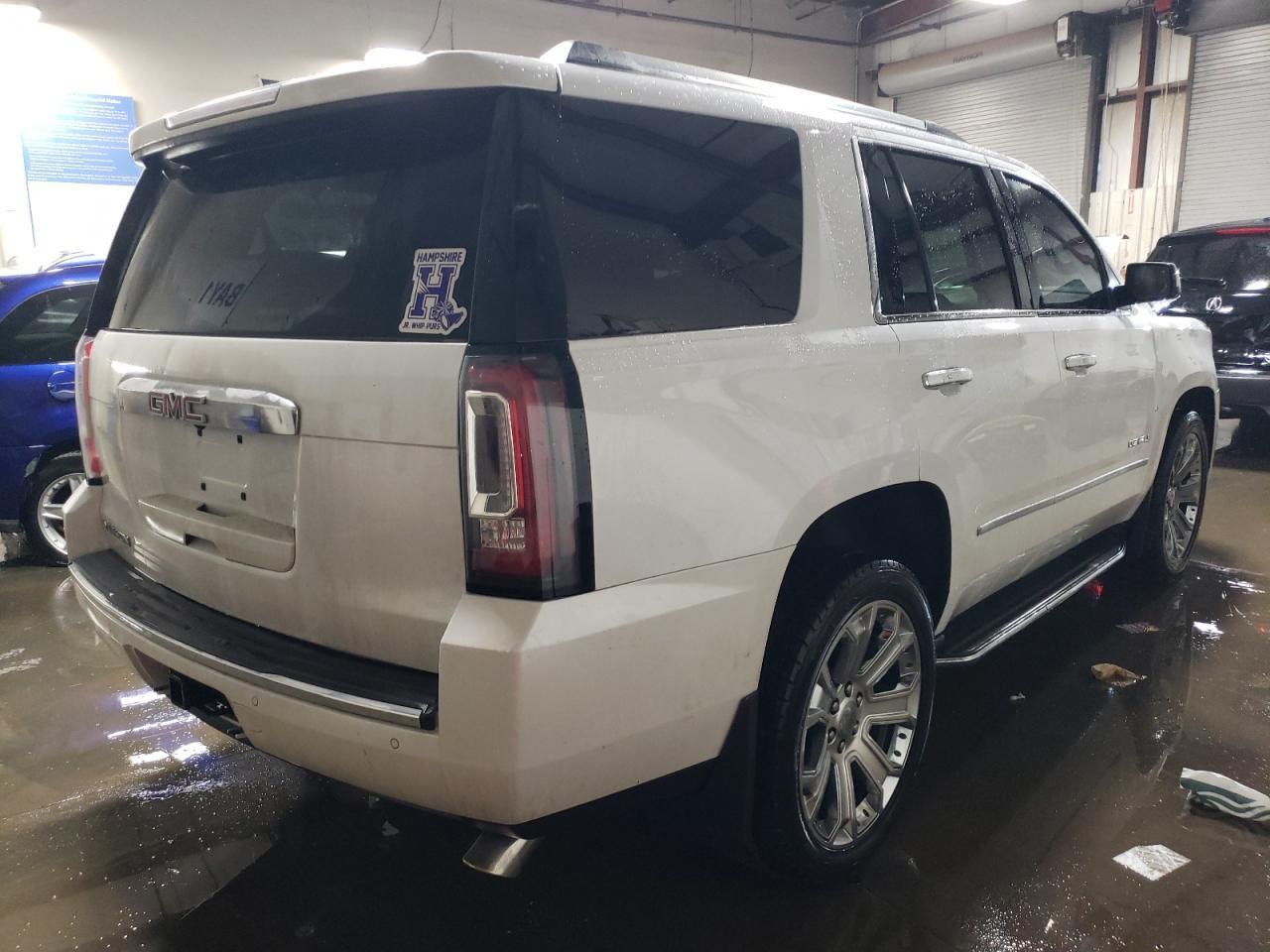 2016 GMC YUKON DENA - Фото 3