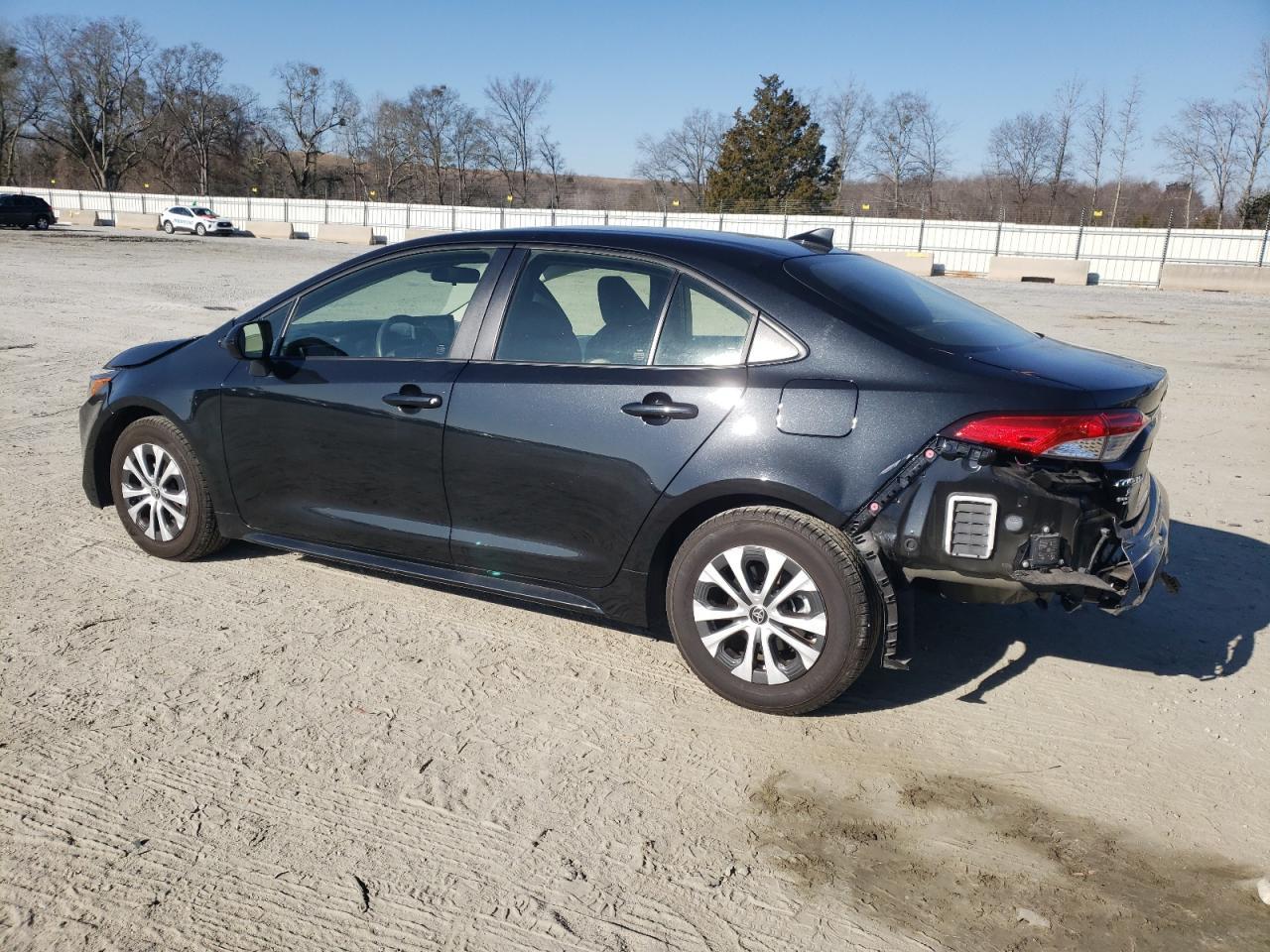 2022 TOYOTA COROLLA LE - Image 2