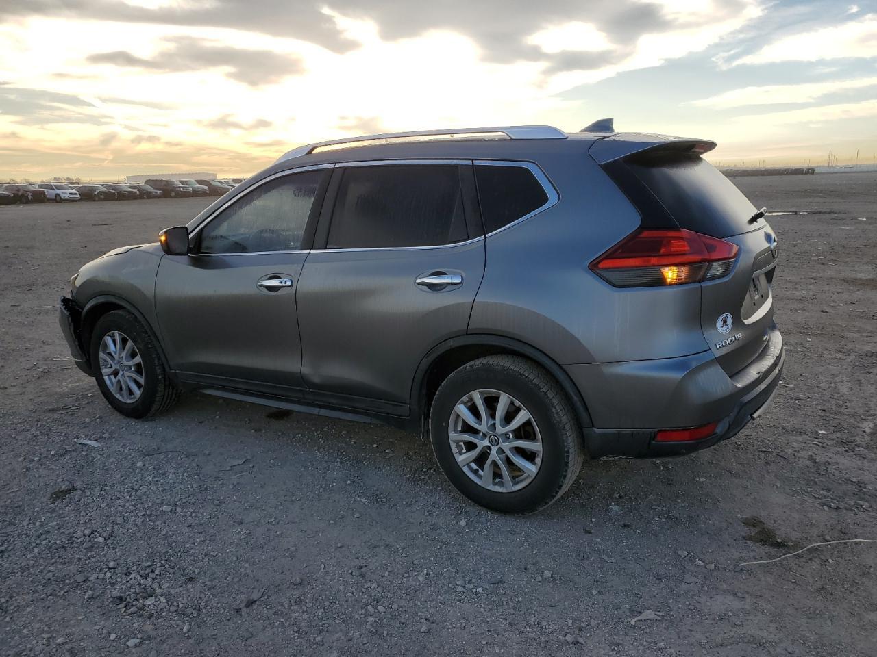 2017 NISSAN ROGUE S - Фото 2