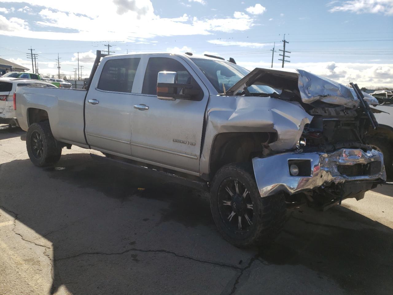 2015 CHEVROLET SILVERADO - Image 4