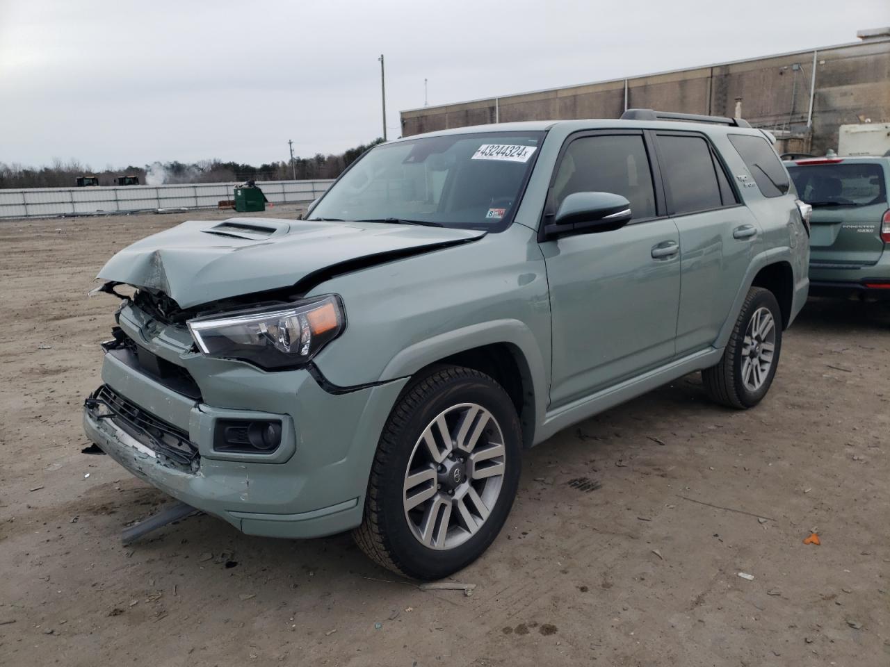 2022 TOYOTA 4RUNNER SR car image