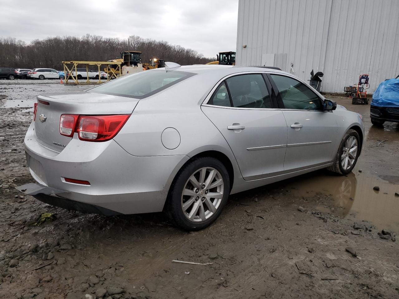 2015 CHEVROLET MALIBU 2LT - Image 3