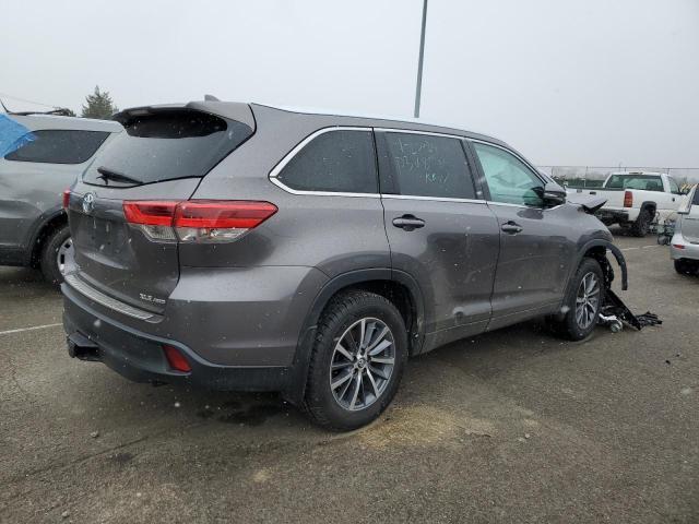 2019 Toyota Highlander Se - Фото 3