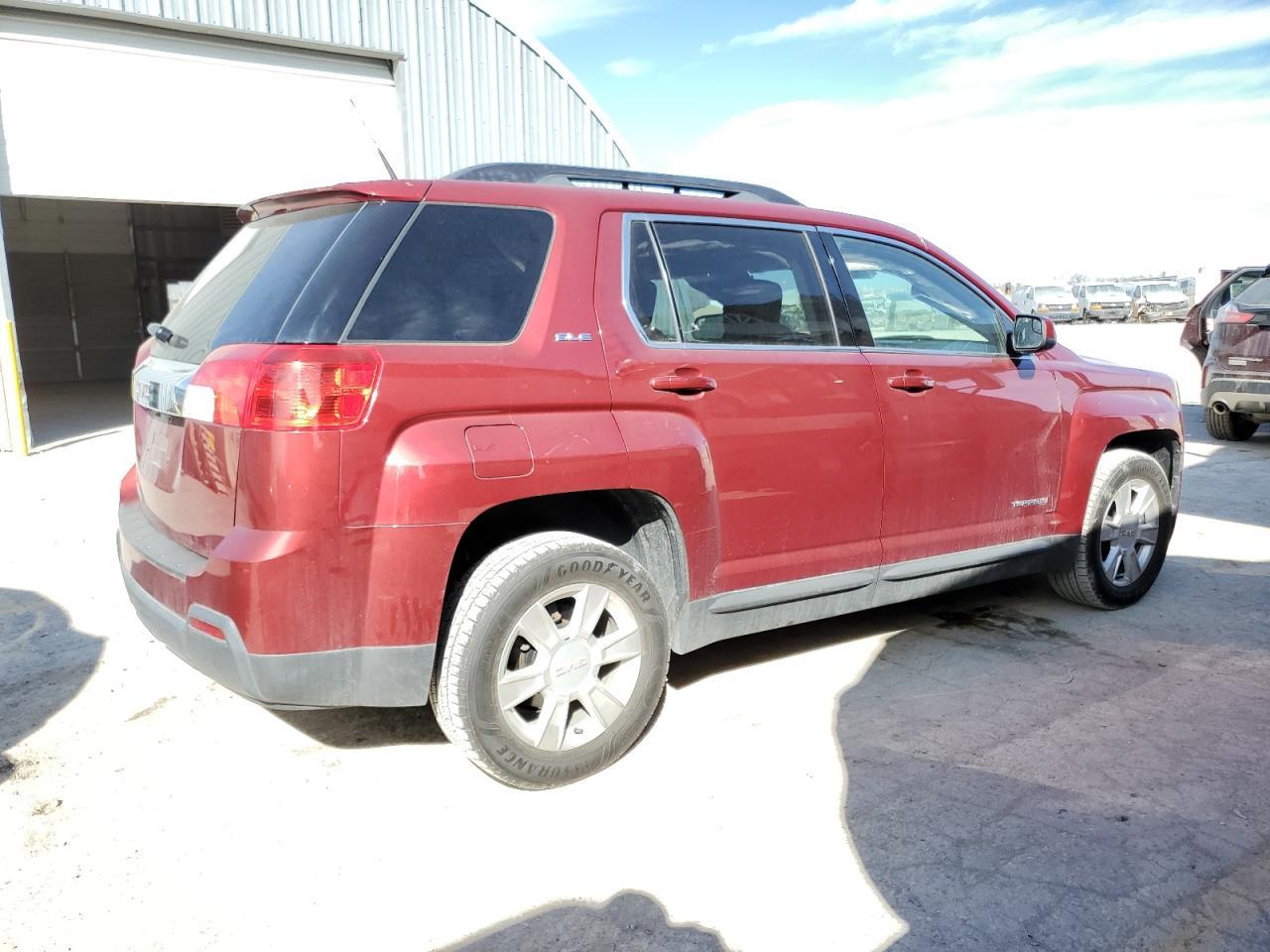 2012 GMC TERRAIN SL - Image 3