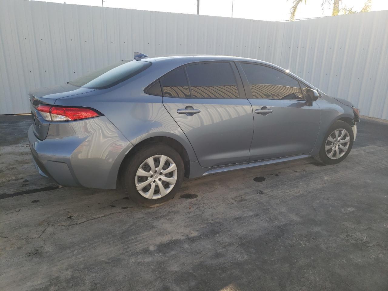 2022 TOYOTA COROLLA LE - Image 3