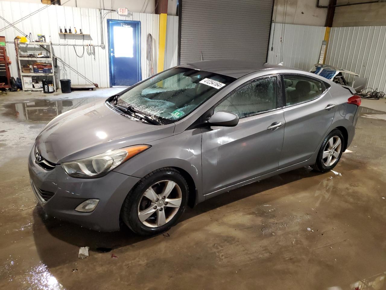 2013 HYUNDAI ELANTRA GL