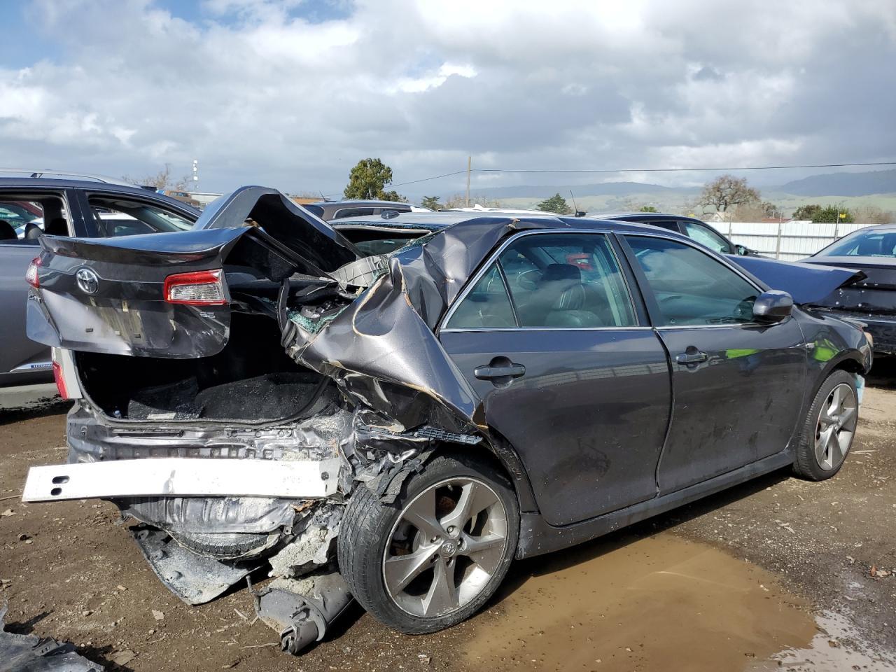 2014 TOYOTA CAMRY L - Image 3