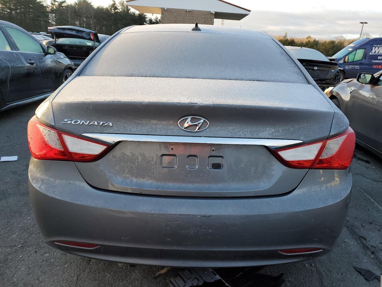 2013 HYUNDAI SONATA GLS - Image 6
