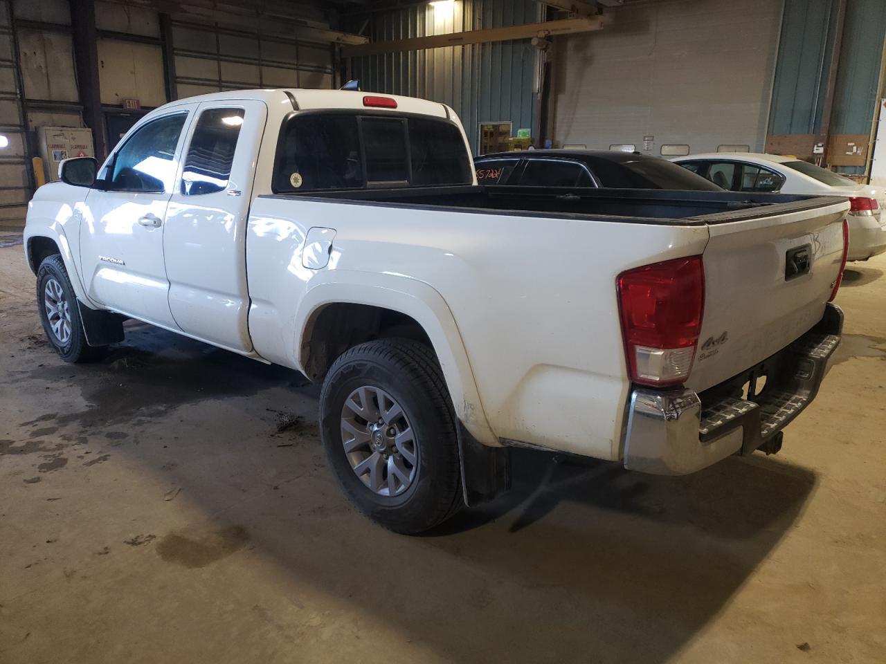 2017 TOYOTA TACOMA ACC - Фото 2