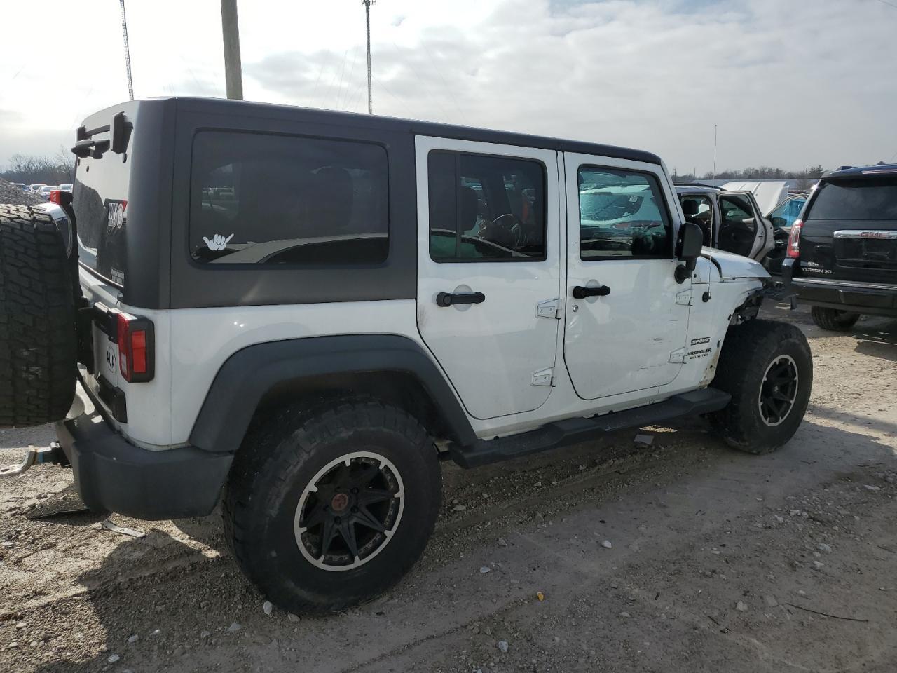 2017 JEEP WRANGLER U - Image 3