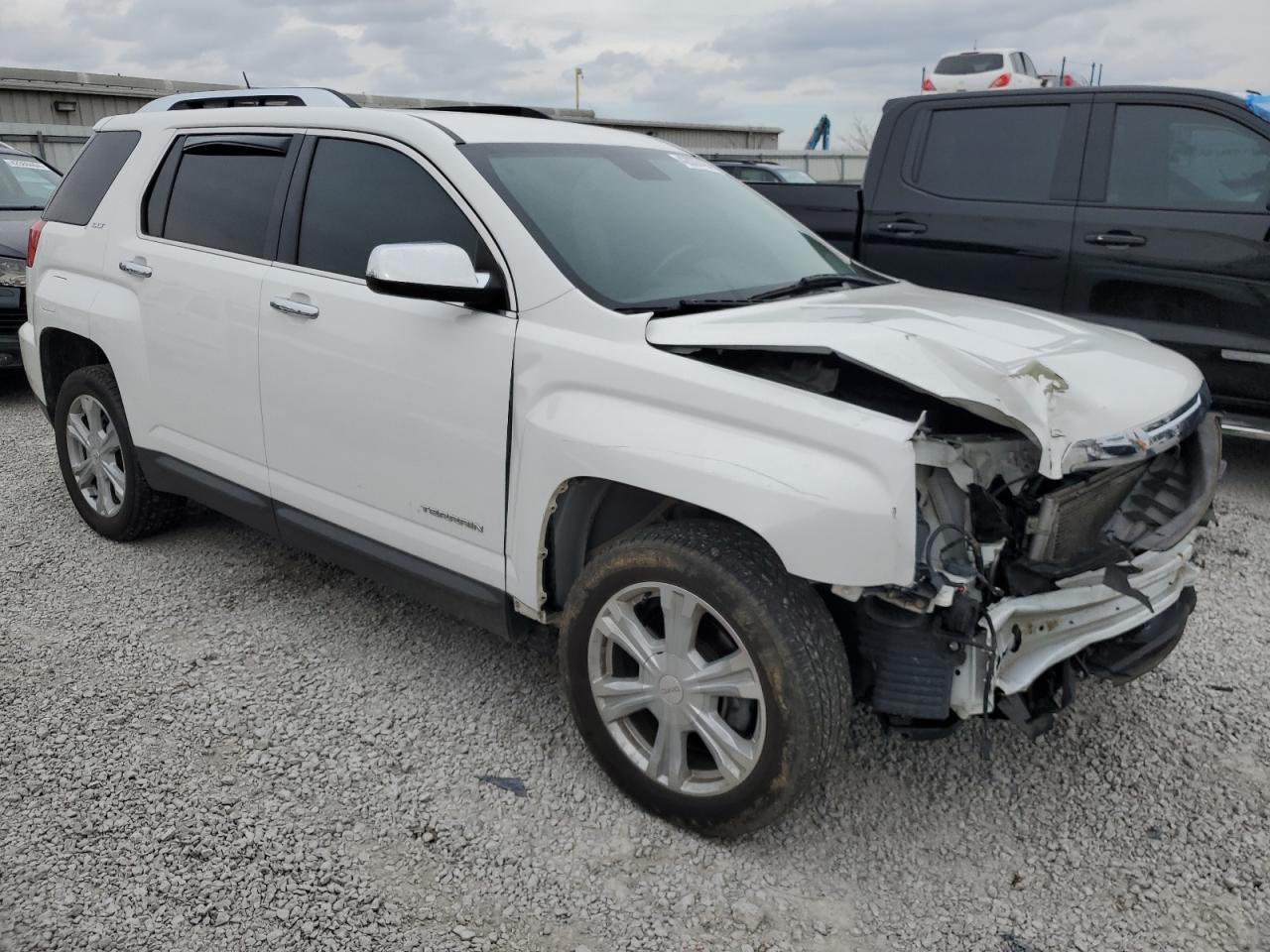 2016 GMC TERRAIN SL - Image 4