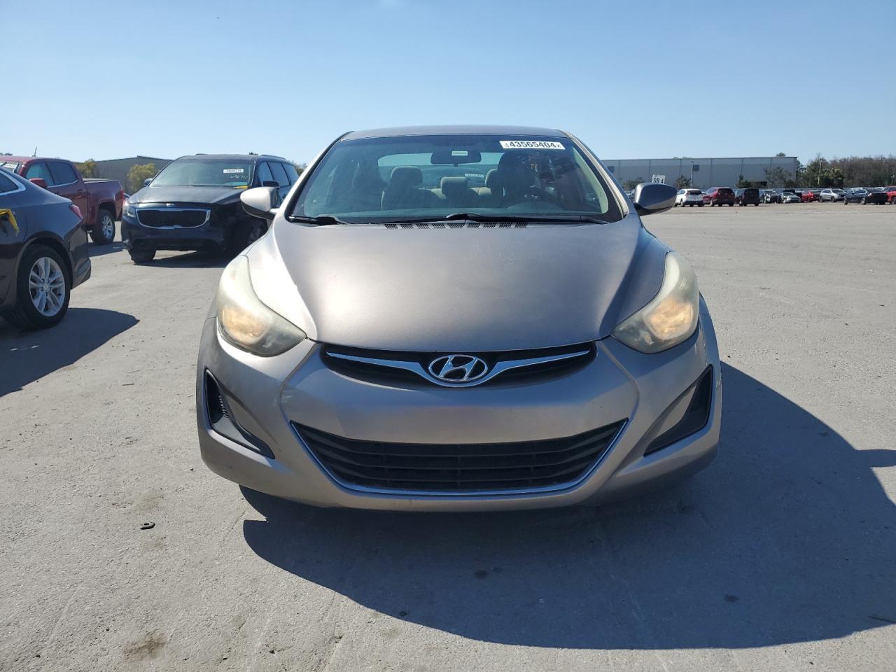 2014 HYUNDAI ELANTRA SE - Image 5