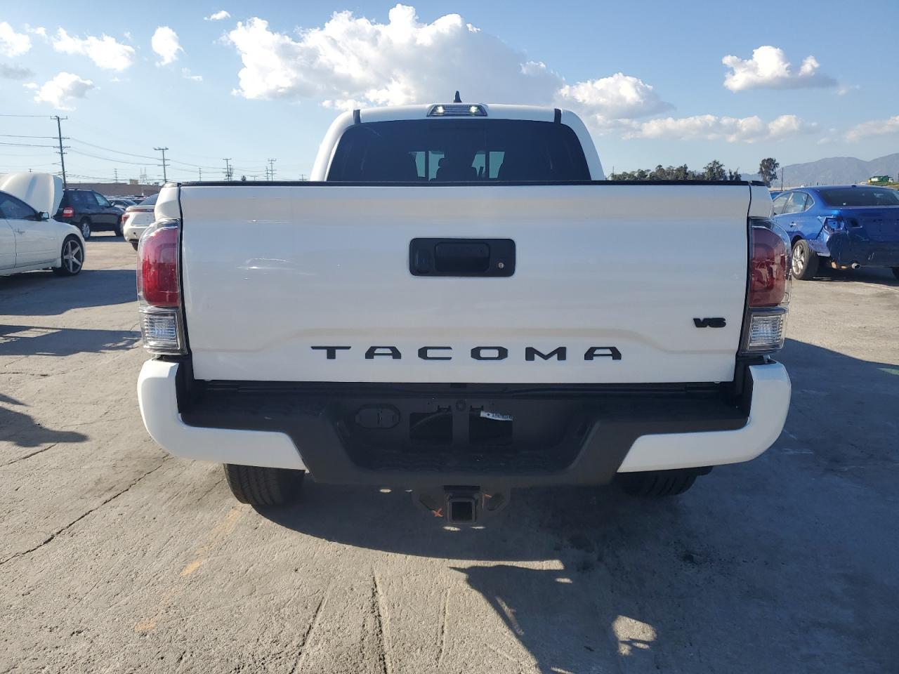 2023 TOYOTA TACOMA DOU - Фото 6