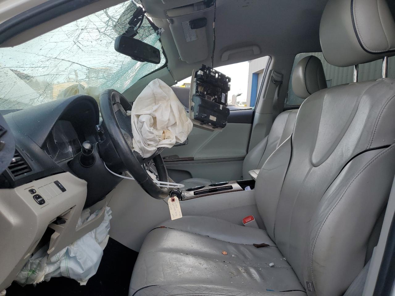 2011 TOYOTA VENZA - Фото 7