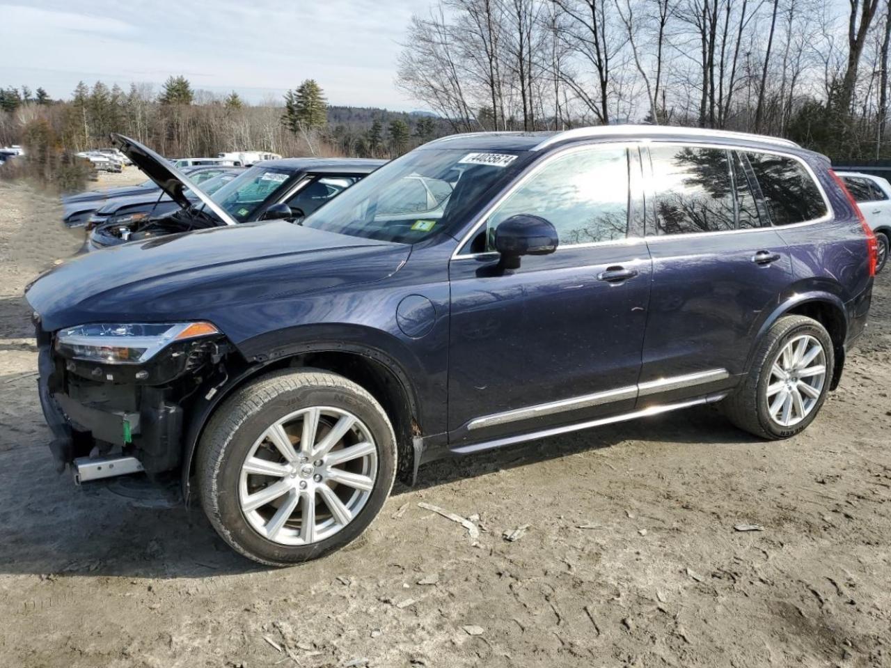 2016 VOLVO XC90 T8