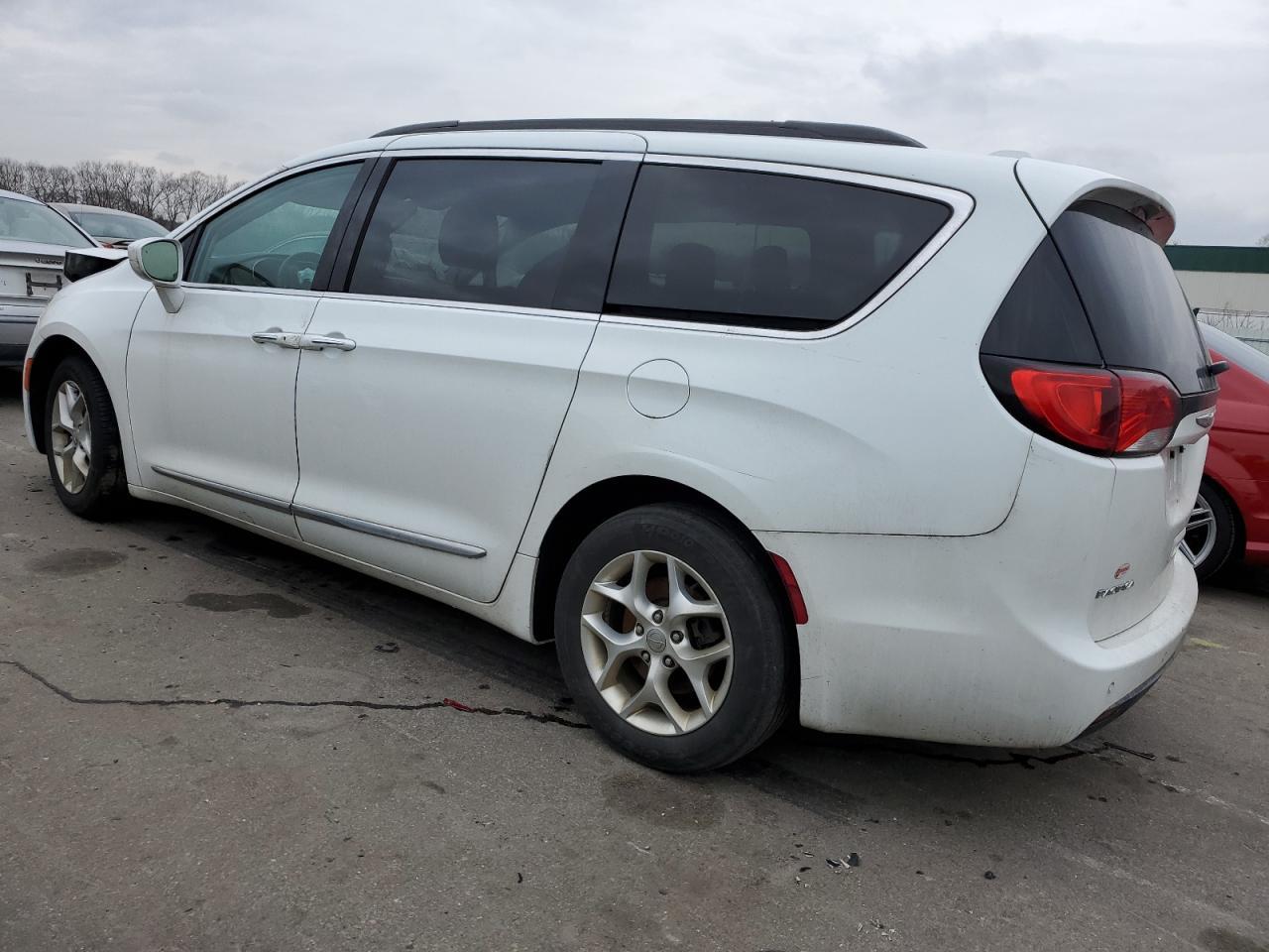 2017 CHRYSLER PACIFICA T - Image 2