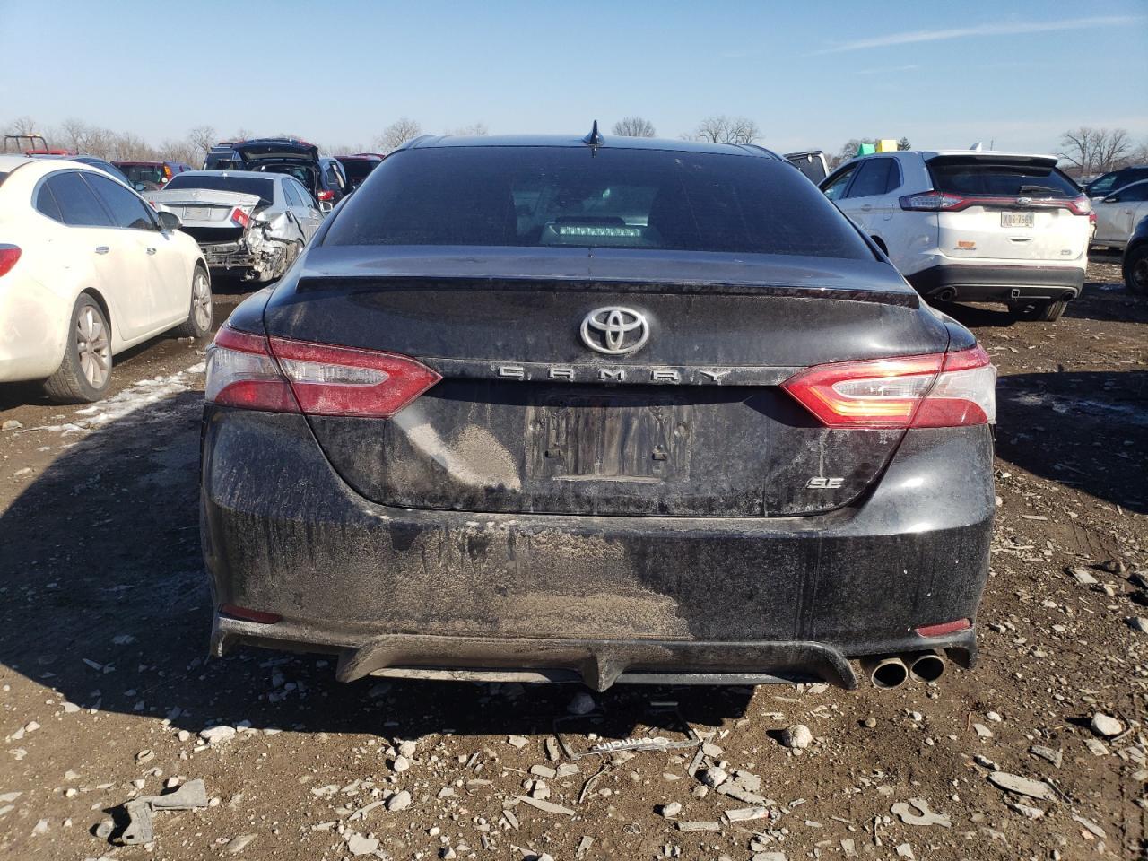 2020 TOYOTA CAMRY SE - Фото 6