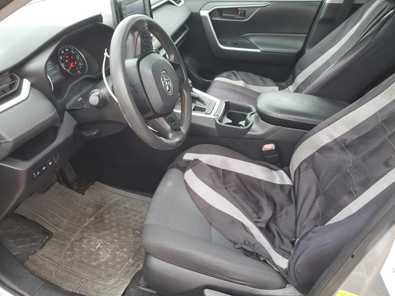 2021 TOYOTA RAV4 LE - Фото 7