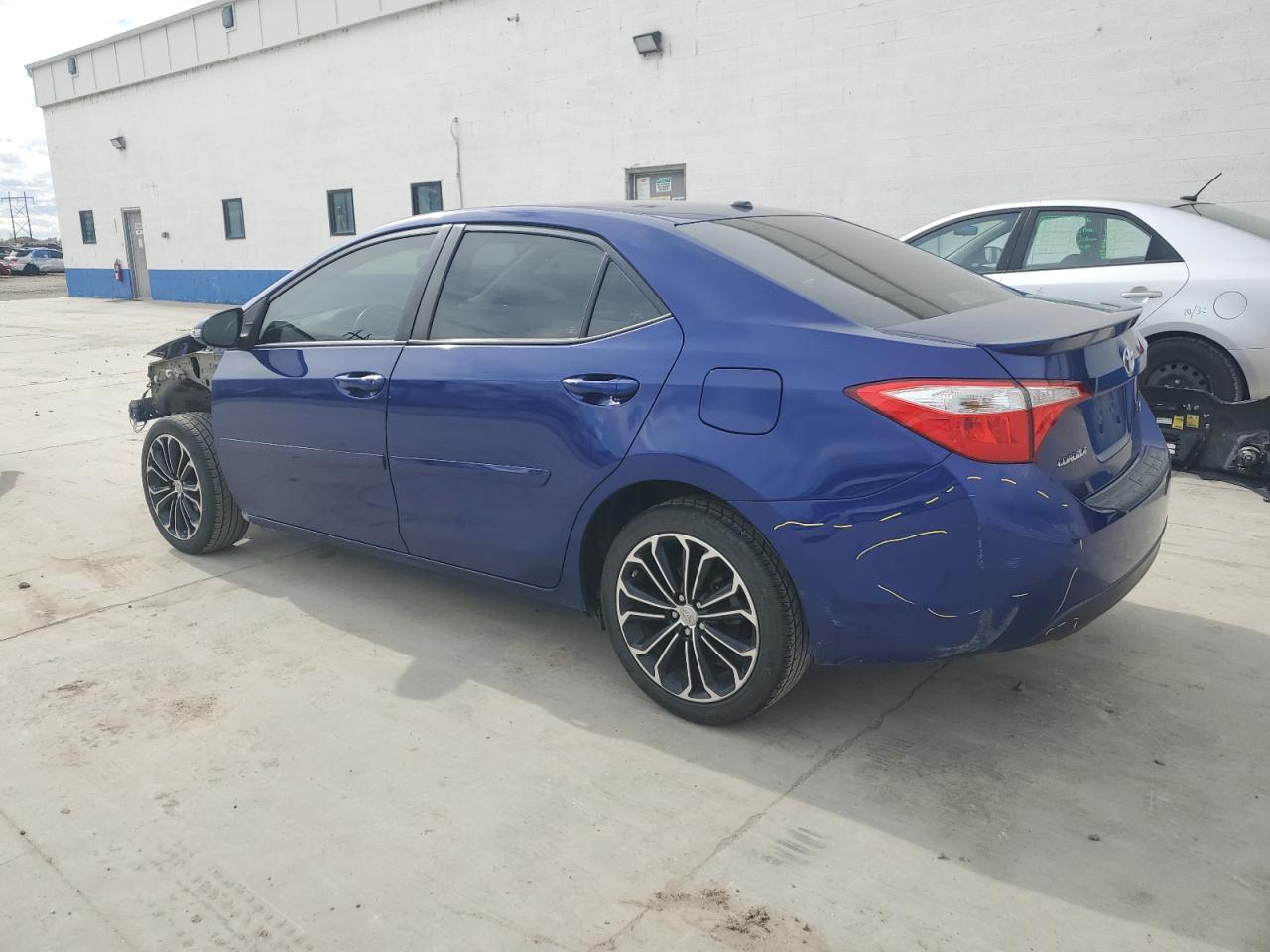 2015 TOYOTA COROLLA L - Фото 2