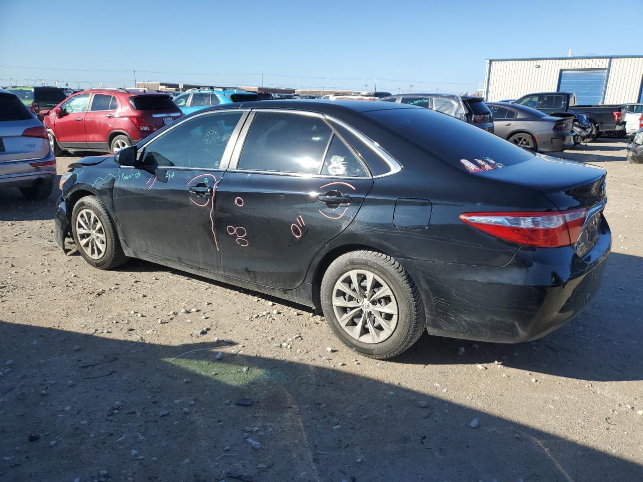 2015 TOYOTA CAMRY LE - Image 2