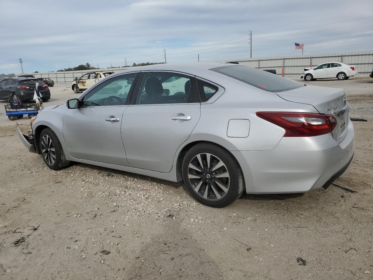 2018 NISSAN ALTIMA 2.5 - Фото 2
