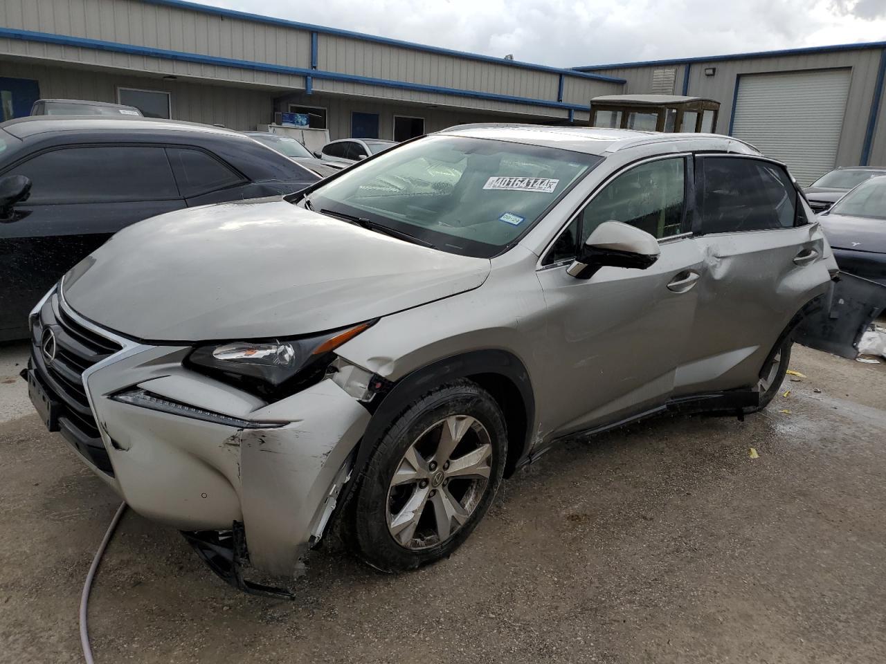 2017 LEXUS NX 200T BA