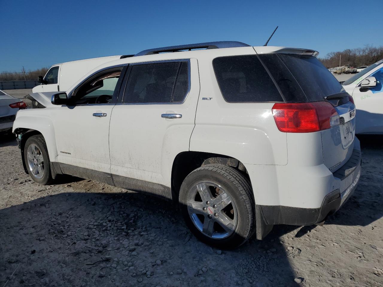 2013 GMC TERRAIN SL - Image 2