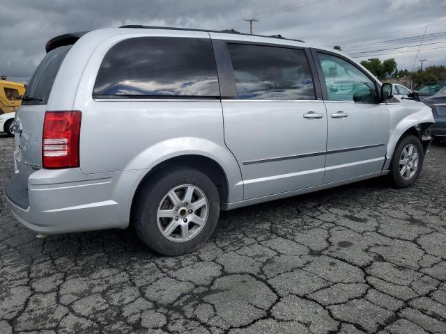 2010 Chrysler Town & Country Touring - Фото 3