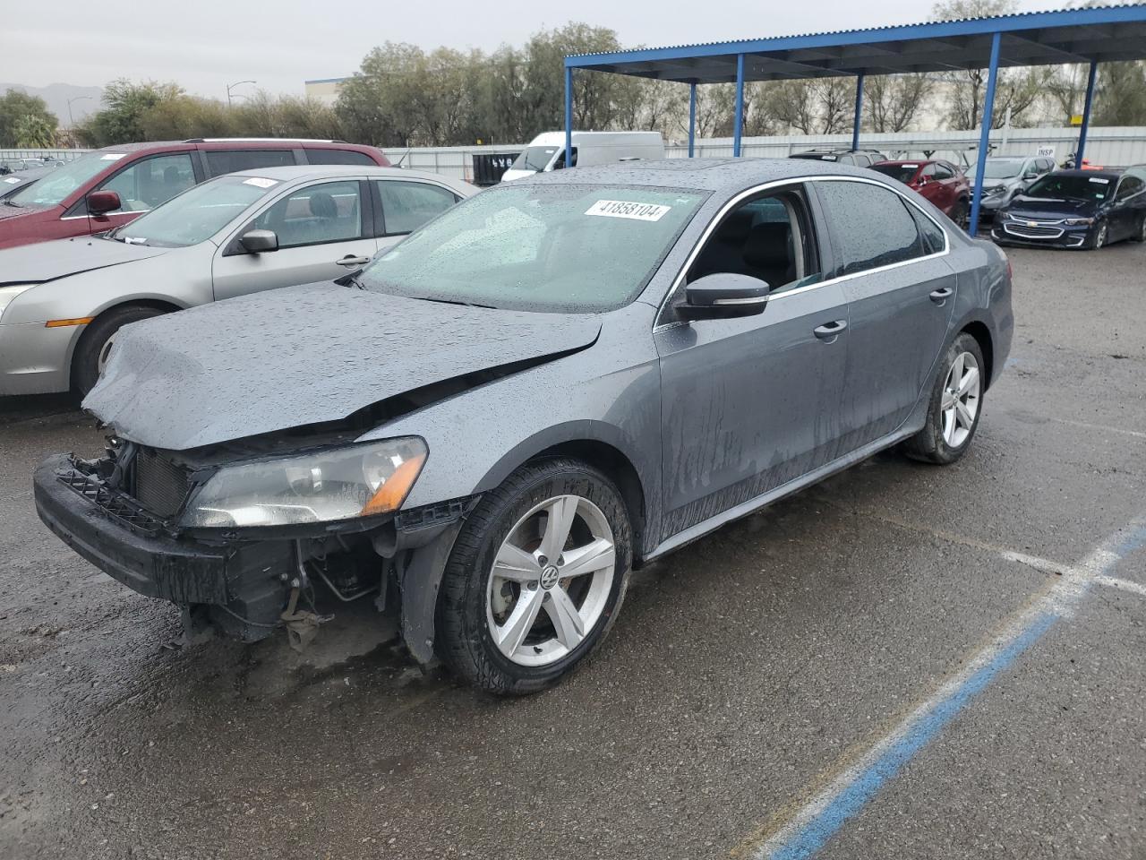 2013 VOLKSWAGEN PASSAT SE