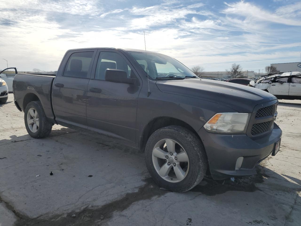 2015 RAM 1500 ST - Image 4