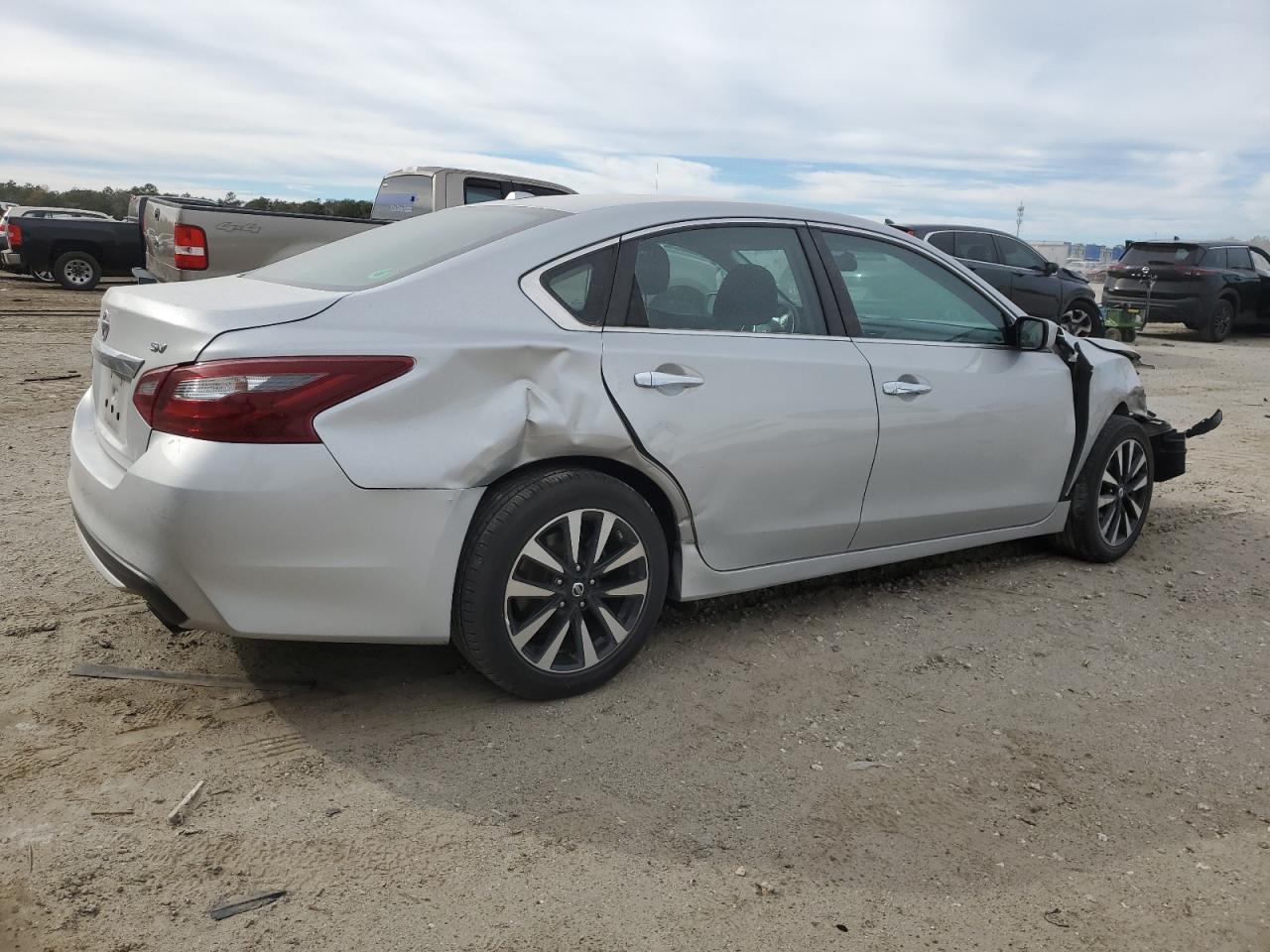 2018 NISSAN ALTIMA 2.5 - Фото 3