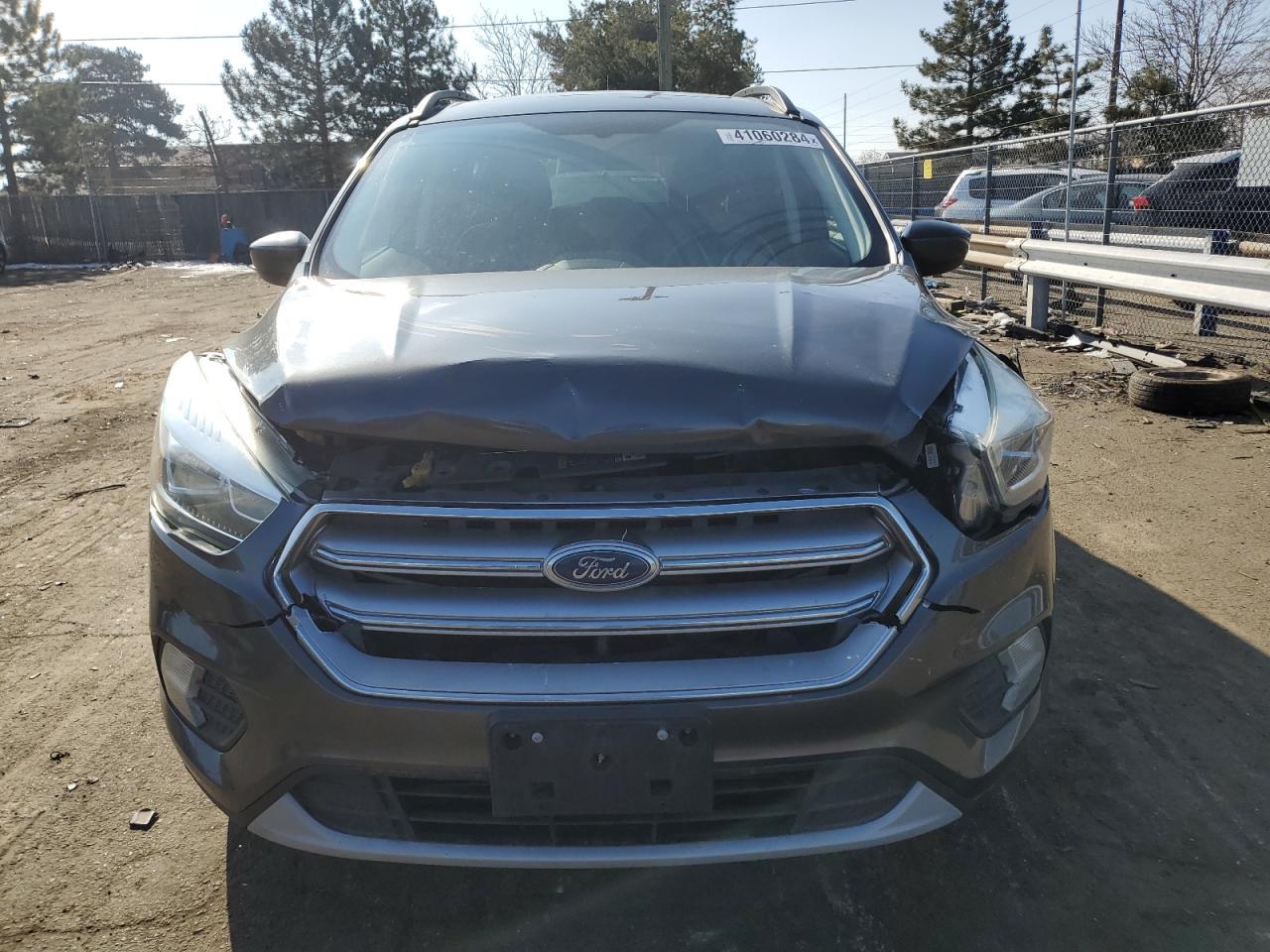 2017 FORD ESCAPE SE - Фото 5