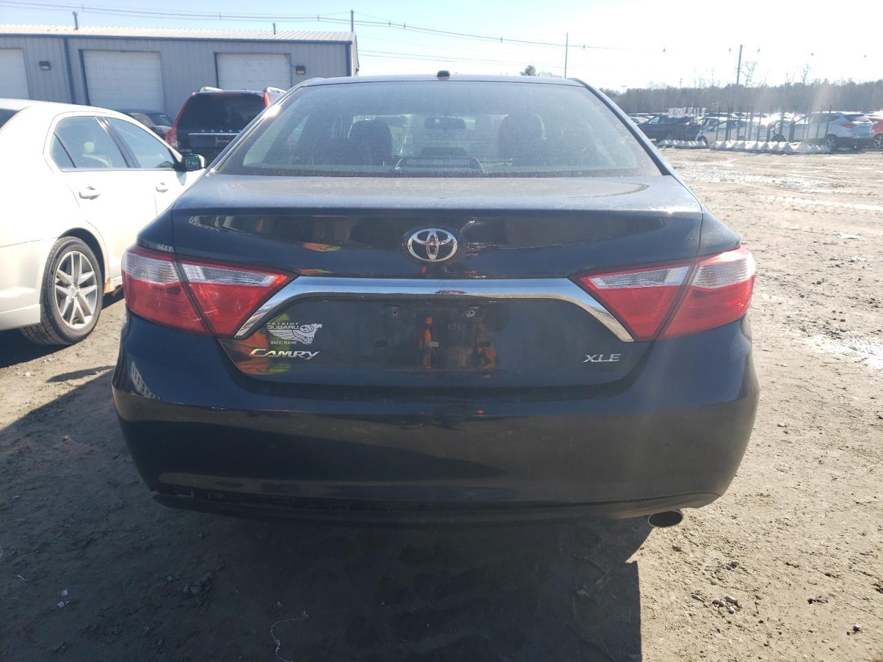 2016 TOYOTA CAMRY LE - Фото 6