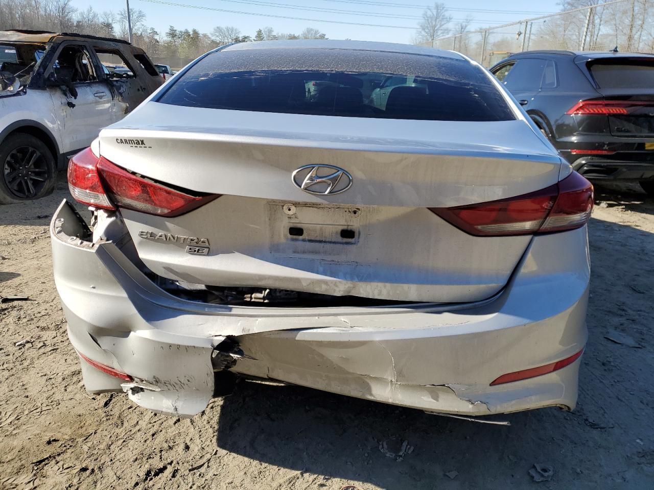 2018 HYUNDAI ELANTRA SE - Image 6