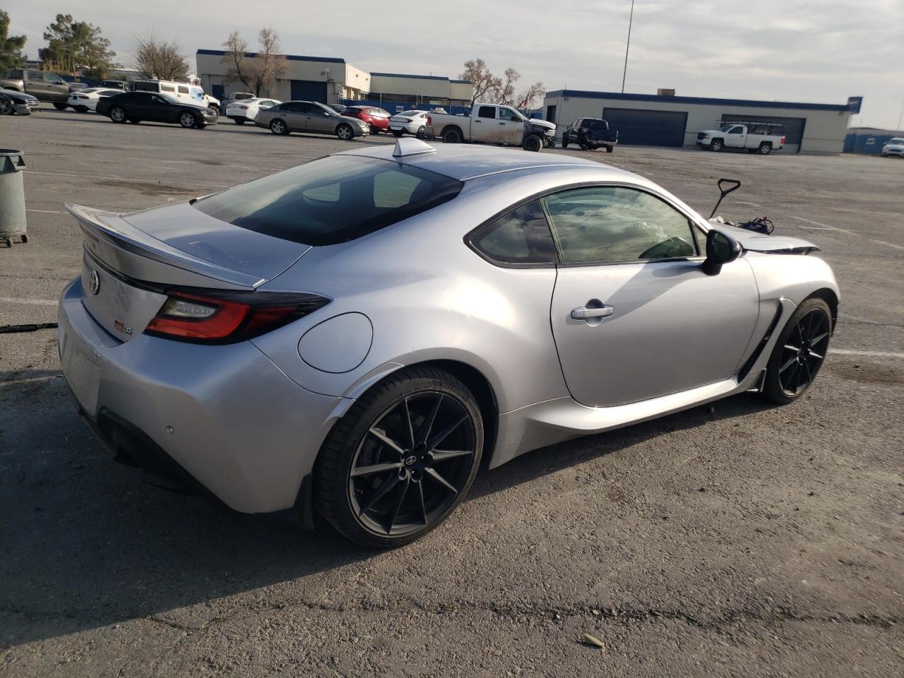2023 TOYOTA GR 86 PREM - Image 3