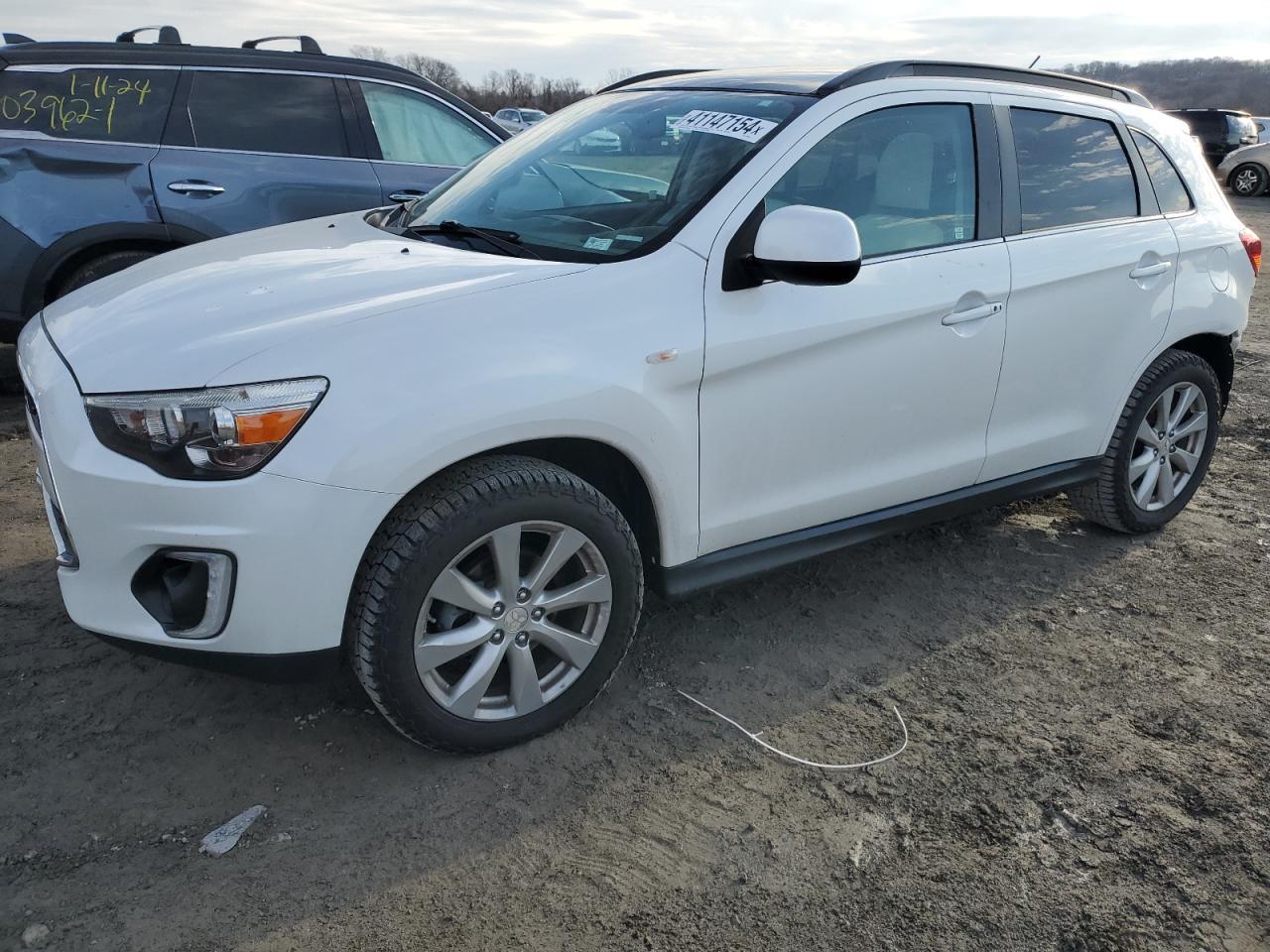 2015 MITSUBISHI OUTLANDER